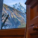 Apartamento Alpine Garden - Truly Hidden Gem With Sunny Garden In Town Center *