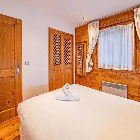 Alpine Garden - Truly Hidden Gem With Sunny Garden In Town Center