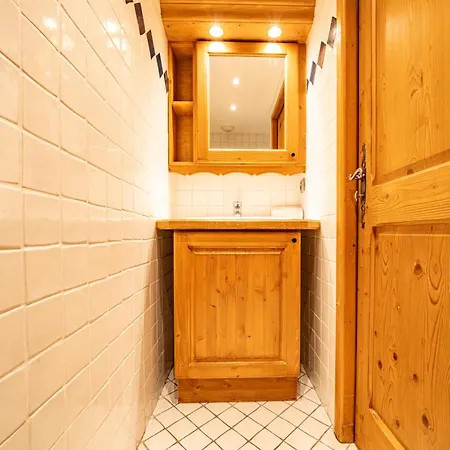 Alpine Garden - Truly Hidden Gem With Sunny Garden In Town Center *