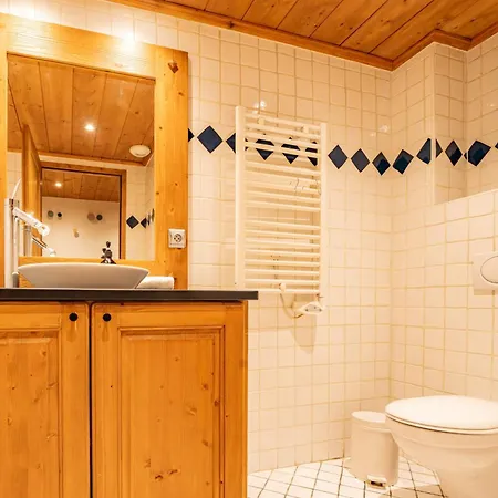 Alpine Garden - Truly Hidden Gem With Sunny Garden In Town Center *